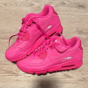 Nike Air Max Fuchsia Sneakers
